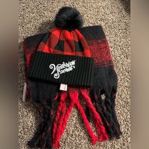 Victoria’s Secret hat and scarf set